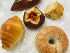 -沁屋面包店(人民东路店)