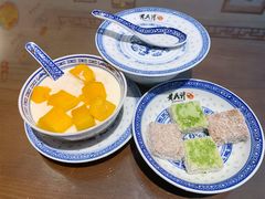 三色小方-黄氏许牛奶甜品专家(水晶街店)