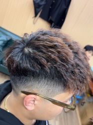 -纯剪男士理发馆·烫染专业店