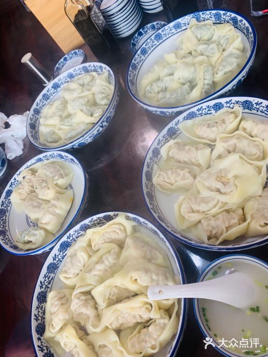 艾米私房馄饨蛋黄鲜肉馄饨图片