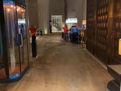 -天津京基皇冠假日酒店