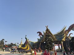 -七彩云南欢乐世界