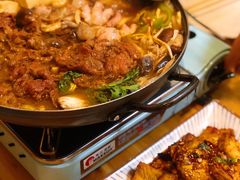 八爪鱼牛肉锅-东吉馆韩式餐厅(八经街总店)