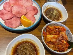 上等牛舌-炼火烤肉店