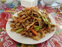 -何适山庄 ·可团建(水长城P2停车场店)