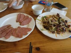 -鹤乡东北菜(崮山路店)
