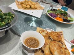 -海派美食·家宴海鲜青岛菜·石锅鲽鱼头(东方城店)