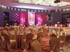 -上海滴水湖皇冠假日酒店