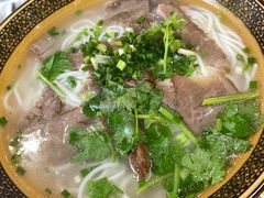 -肇兴特色牛肉粉