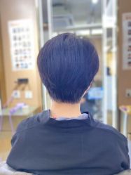 -一東造型烫发染发