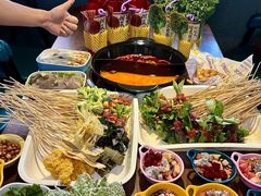 -签多多串串香火锅