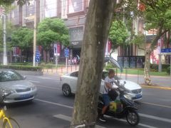 -梅龙镇广场