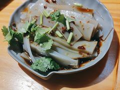 -勺子米线·云南传统小吃市集(四方街店)