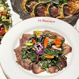 这家西餐厅的圣诞氛围浓度达到了1000%