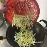鲜的不得了的茭儿菜炒肉丝