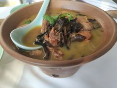 小鸡炖榛蘑-止观小馆·辽河口渔家菜(王府井店)