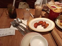 -玛格萝妮比萨屋(陆家浜路店)