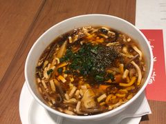 酸辣汤-鼎泰丰(德基广场店)