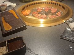 -铭牛烧肉·和牛海鲜自助(高新月牙湖店)
