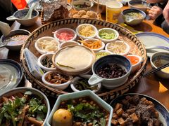 -包整·丝娃娃(一览甲秀楼风景店)