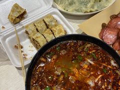 -牵人麻辣粉(粉巷店)