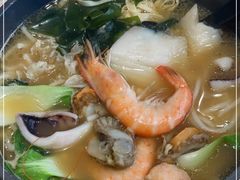 -灵芝妹子海鲜米线(劳动公园店)