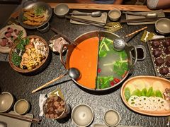 -三出山火锅(南京万象天地店)