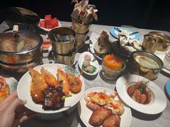 -雍容荟帝王蟹活龙虾展台自助(IFS黑金店)
