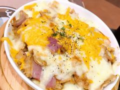 黑椒起司蘑菇鸡肉焗饭-遇见西木美式餐厅(体育路店)