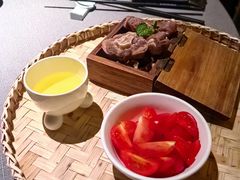 -左庭右院鲜牛肉火锅黑金店(陆家嘴中心店)