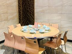 -荣基四海一家·家常菜·海鲜大排档(新安店)