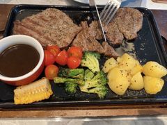 -必胜客(联投东方店)