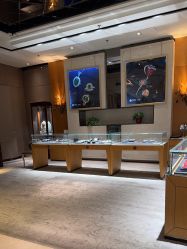 -北京七彩云南翡翠珠宝旗舰店(月坛店)