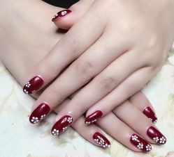 -爱美睫美甲会馆