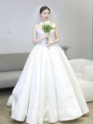 -派丽莫Pellimo原创设计婚纱品牌