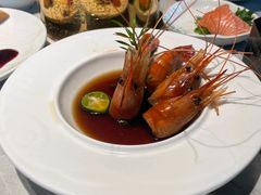 -雍容荟帝王蟹活龙虾展台自助(IFS黑金店)