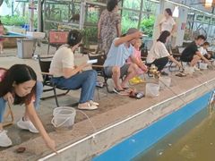 -粮心小农·大头虾亲子生态园(长发店)