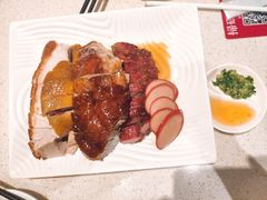 锦绣拼盘-香港新发烧腊茶餐厅(书城店)