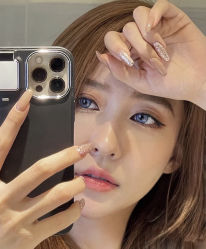 -七月美睫 美甲