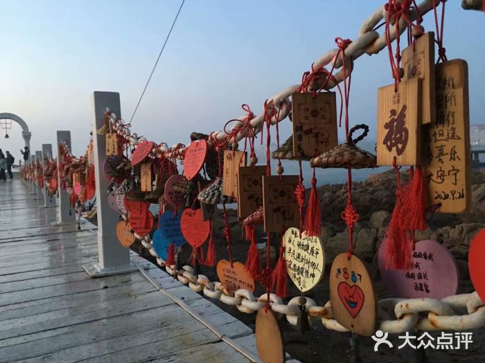 北戴河碧螺塔海上酒吧公园图片