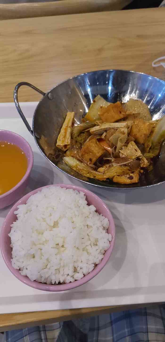 兰州大学本部食堂-"学校的食堂是拥有最多美食的地方啦,一楼最.