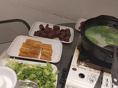 -渔顺生·顺德鱼生·粥底火锅·桑拿鸡(渔人码头店)