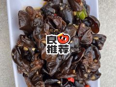 -墨脱石锅椰子鸡•香草鸭•东山羊(大东海店)