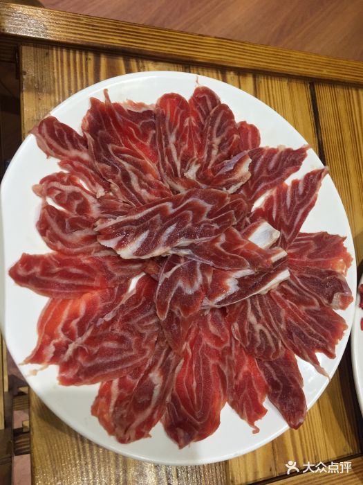 银湖潮汕牛肉火锅五花展图片