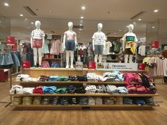 -优衣库(海口秀英万达广场店)