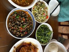 -芦茨金富饭庄·25年老字号·专做稻草鸡