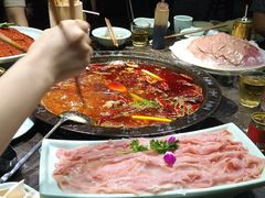 -红九格老火锅(三峡广场店)