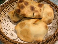 馕坑烤包子-巴扎美食·新疆菜·西域歌舞表演餐厅(新疆大厦店)