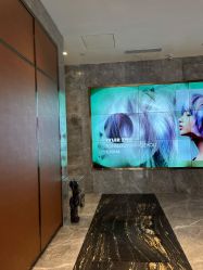 -TONI&GUY