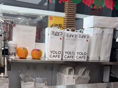 -YOLO COFFEE(深房广场店)
